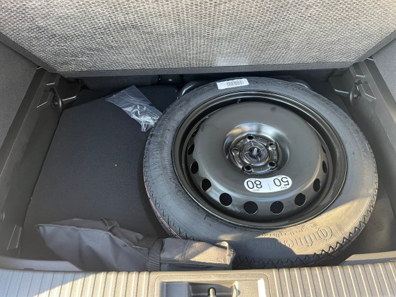 RENAULT Captur Captur E-Tech-007.jpg
